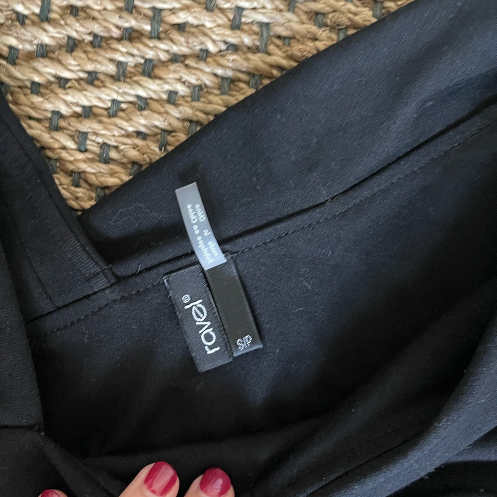 Ravel black top - Picture 3 of 4